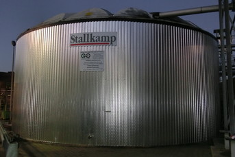 Stallkamp Abwasseraufbereitung in Edelstahltanks