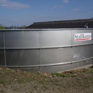 Stainless steel tank wih Stallkamp emblem